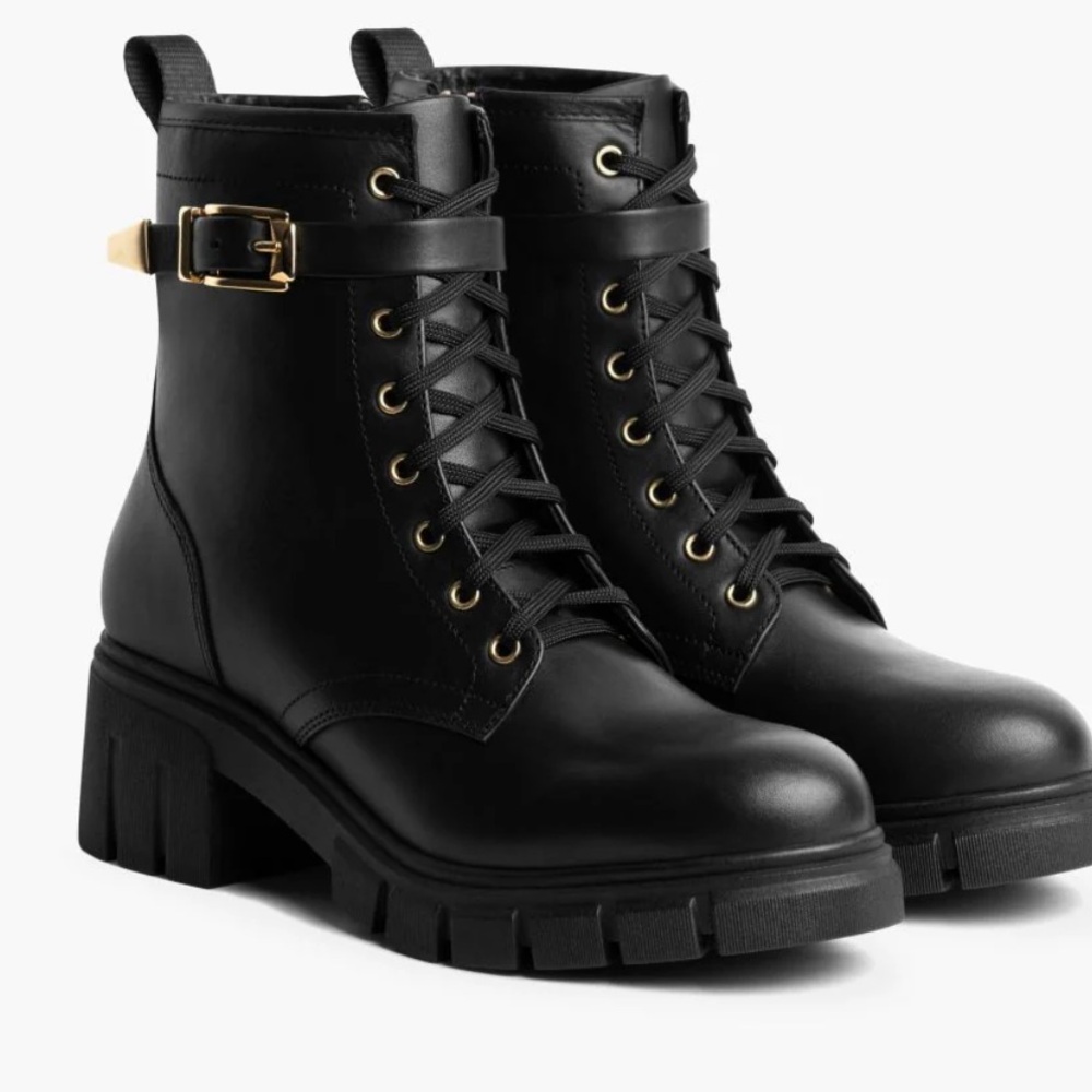 Thursday Coda Boots, black and gold